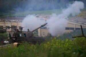 Iran launches attack on Israel! IDF intercepts missiles...