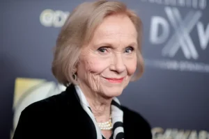 Eva Marie Saint, star of ‘North by Northwest’ and ‘On the Waterfront,’ dies at 102